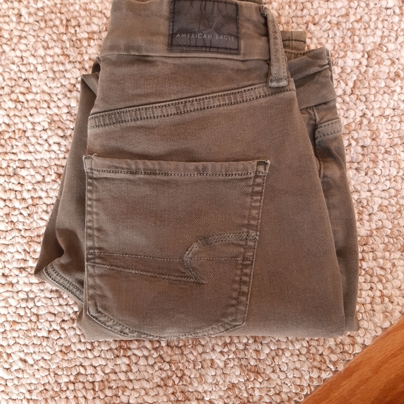 American Eagle Distressed Curvy Super Hi Rise Jegging Jeans size 4 - Picture 16 of 16